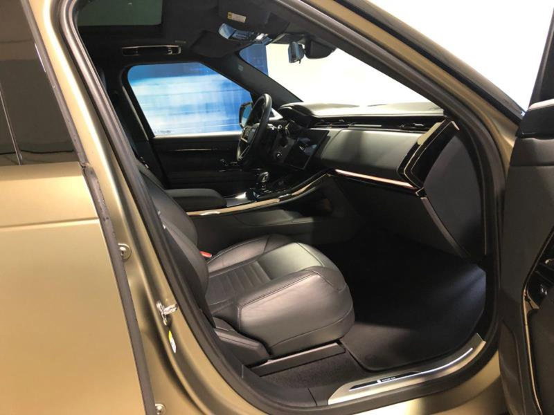 Land Rover Range Rover Sport usata a Venezia (7)