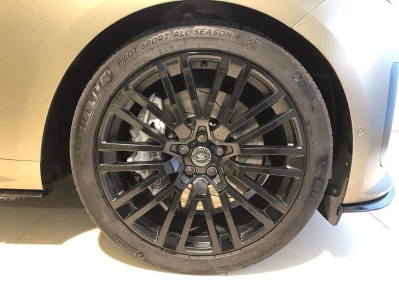 Land Rover Range Rover Sport usata a Venezia (8)