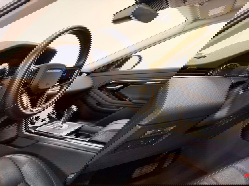 Land Rover Range Rover Evoque usata a Venezia (8)