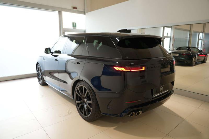 Land Rover Range Rover Sport usata a Venezia (2)