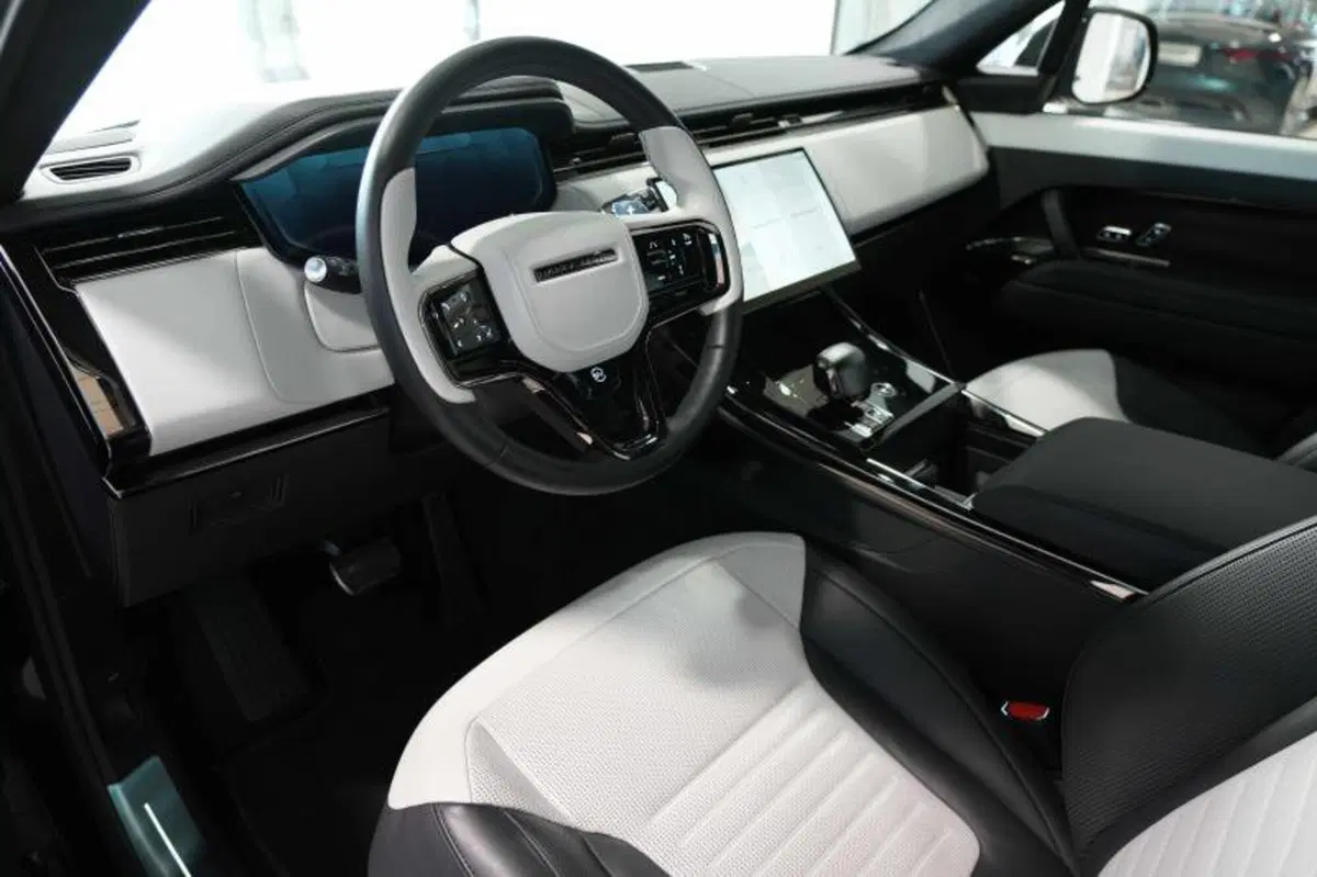 Land Rover Range Rover Sport usata a Venezia (4)