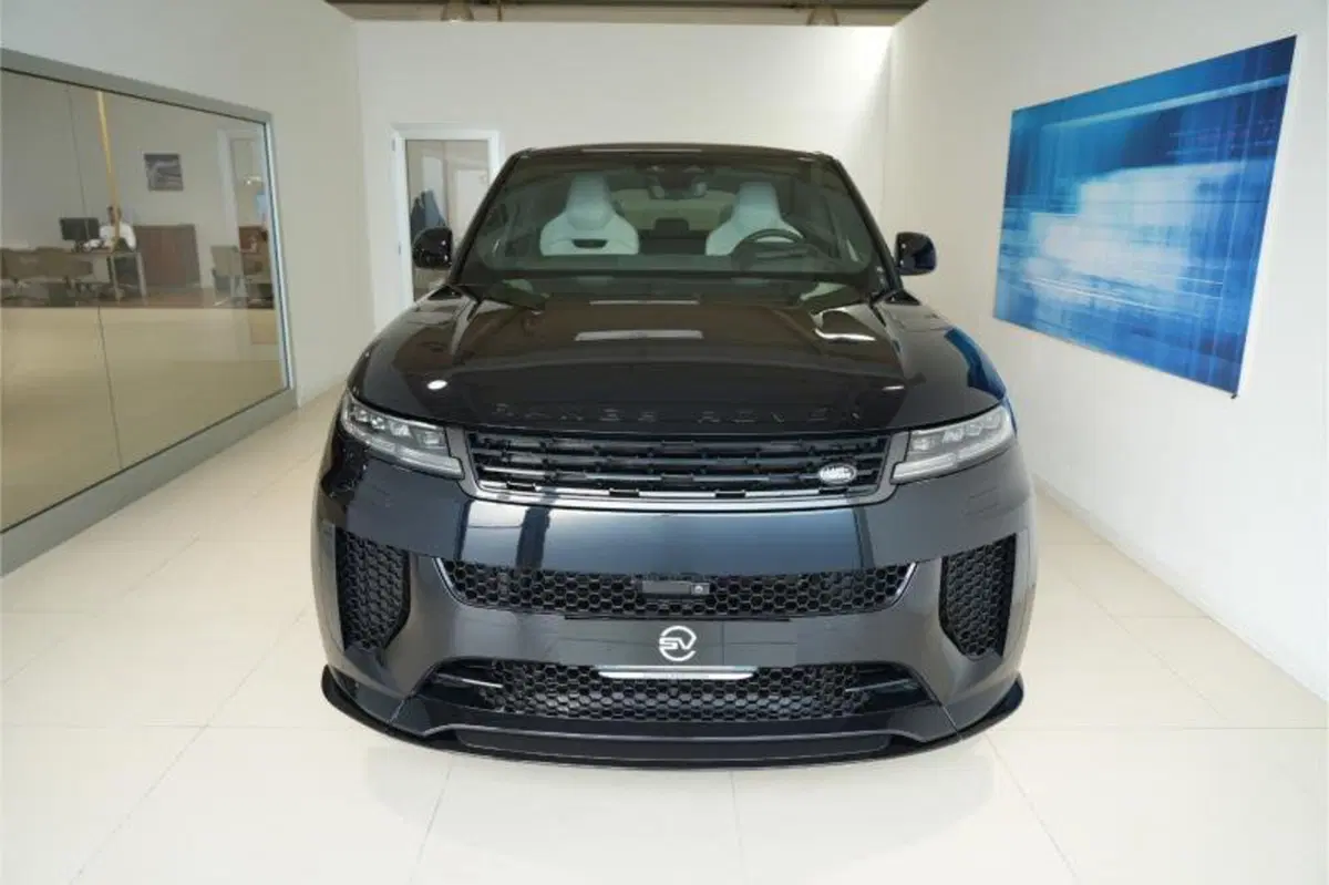 Land Rover Range Rover Sport usata a Venezia (8)