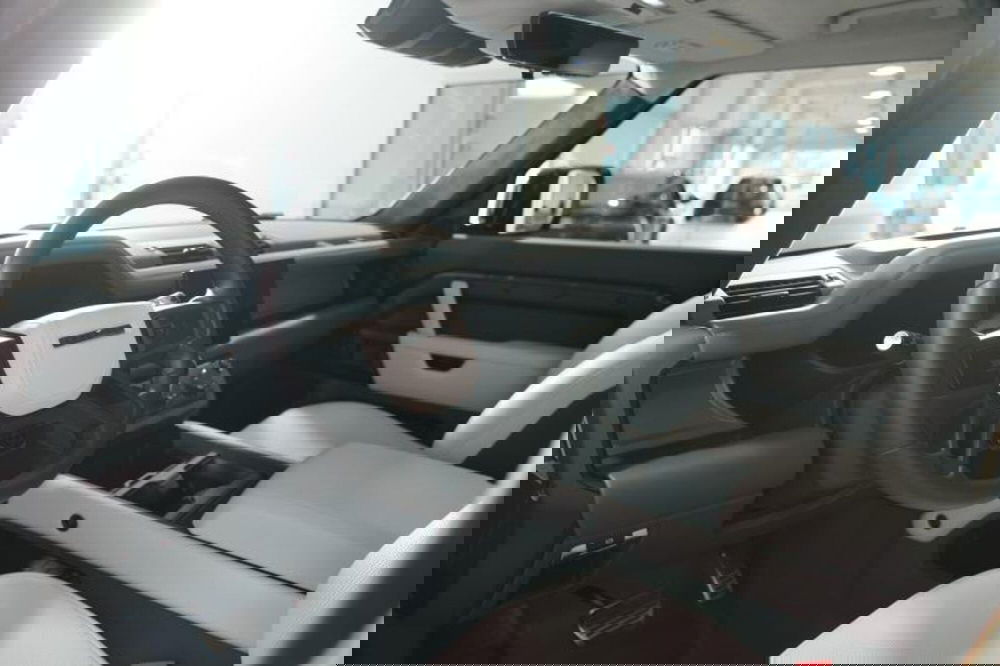 Land Rover Defender usata a Venezia (10)