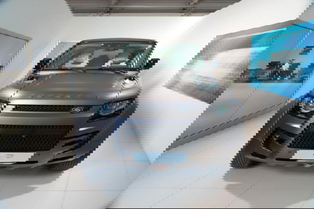 Land Rover Defender usata a Venezia (3)