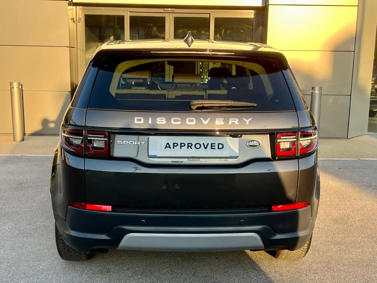 Land Rover Discovery Sport usata a Bari (7)