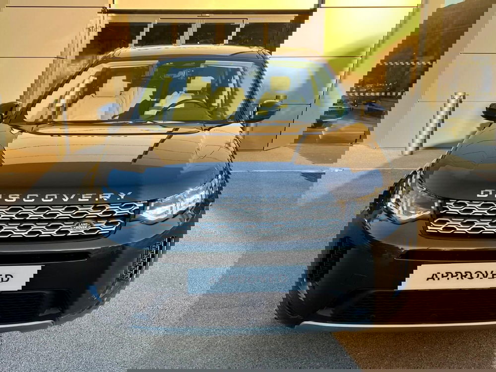 Land Rover Discovery Sport usata a Bari (8)