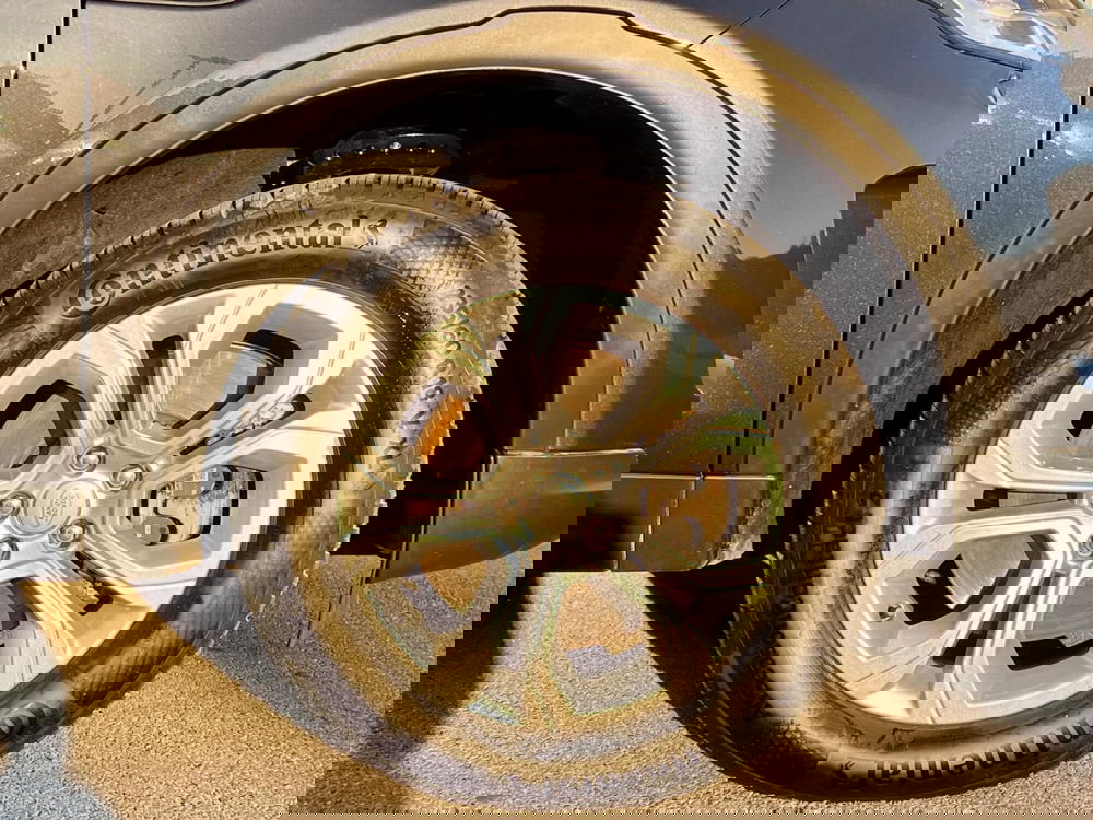 Land Rover Discovery Sport usata a Bari (9)