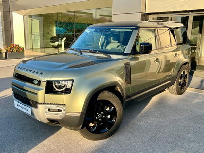 Land Rover Defender 110 2.0 SD4 AWD Auto HSE del 2020 usata a Bari