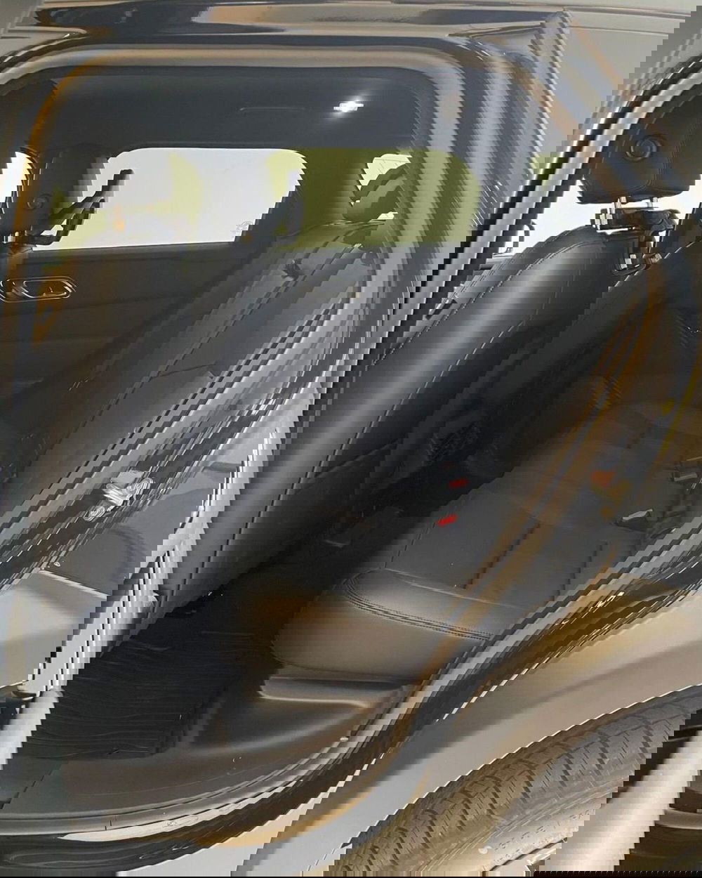 Land Rover Range Rover Velar usata a Ferrara (5)