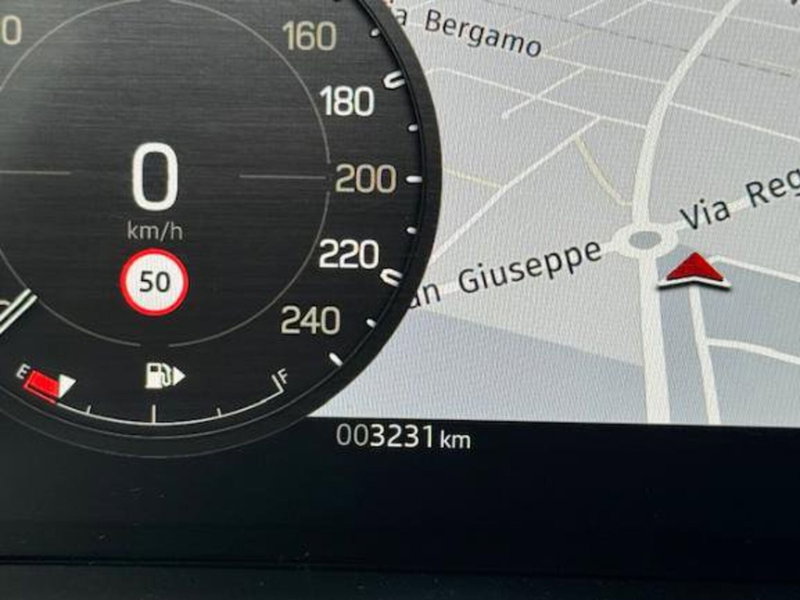 Land Rover Defender usata a Monza e Brianza (13)