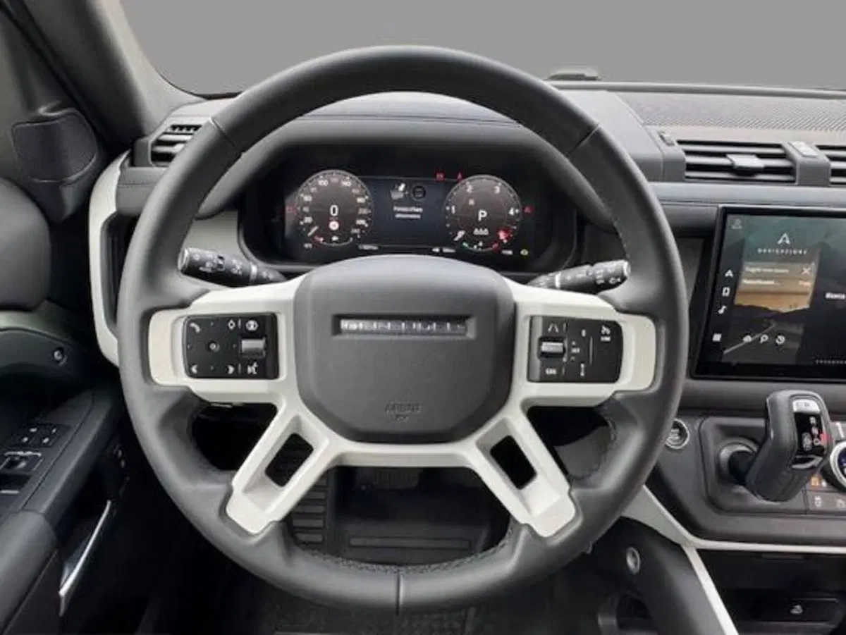 Land Rover Defender usata a Monza e Brianza (16)