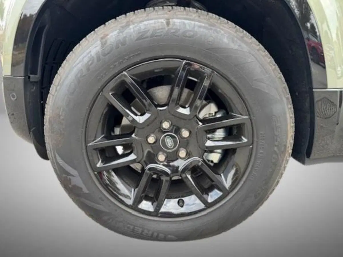 Land Rover Defender usata a Monza e Brianza (8)