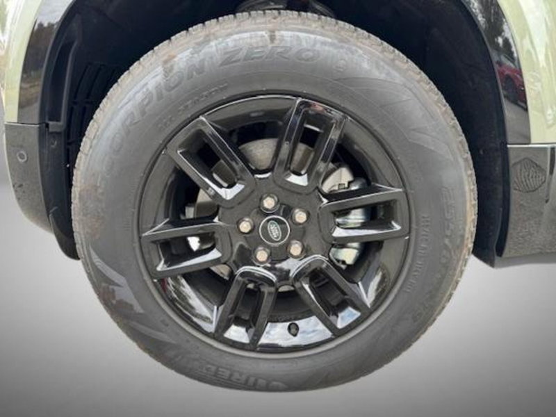 Land Rover Defender usata a Monza e Brianza (8)