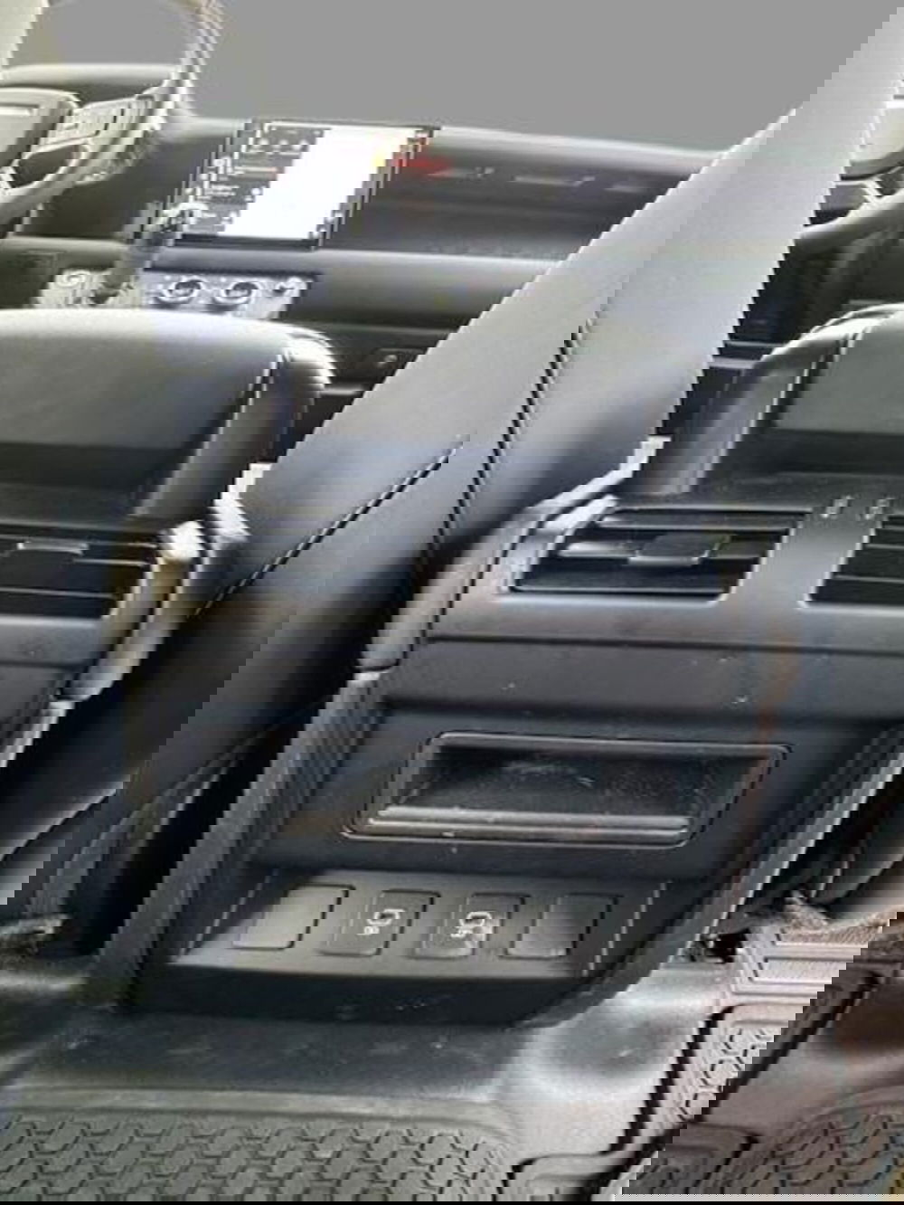 Land Rover Defender usata a Monza e Brianza (19)