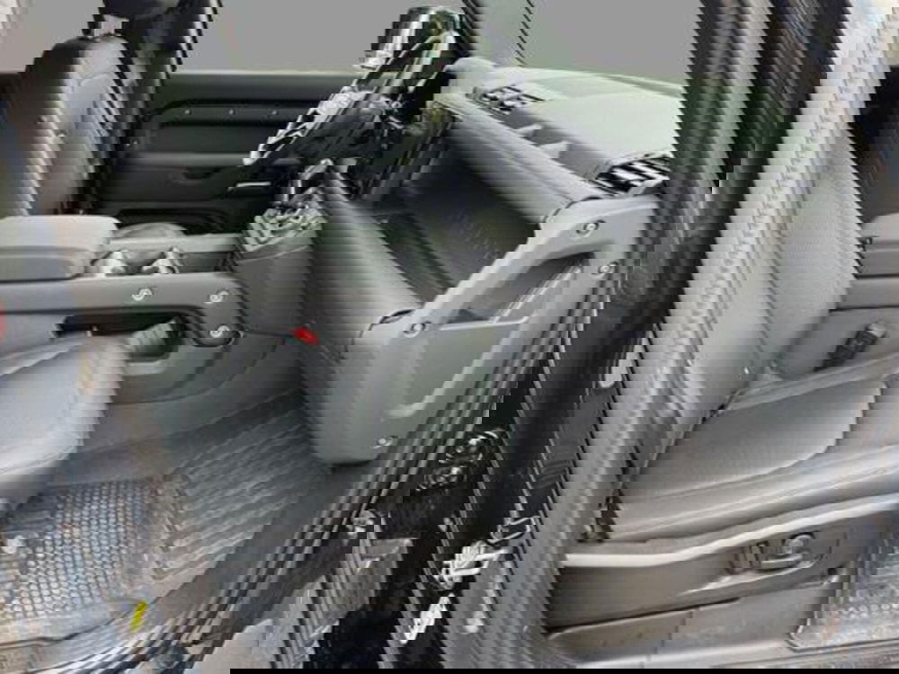 Land Rover Defender usata a Monza e Brianza (3)