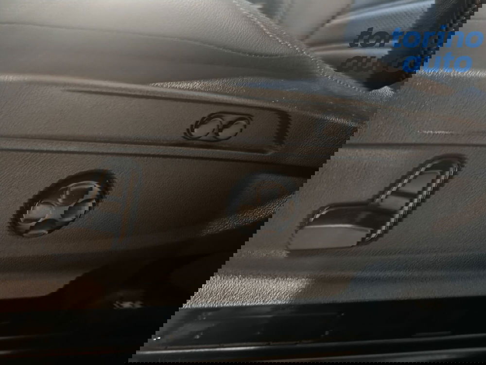 Alfa Romeo Stelvio usata a Torino (11)