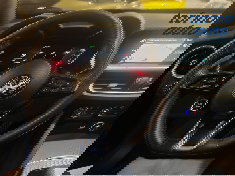 Alfa Romeo Stelvio usata a Torino (12)