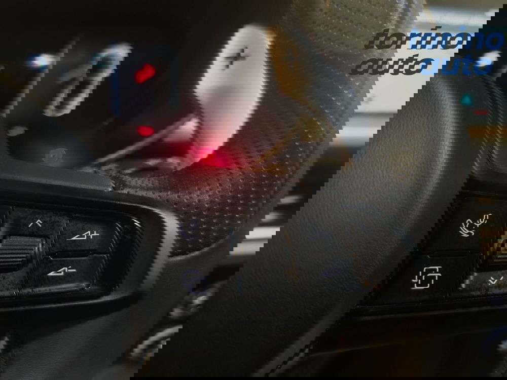 Alfa Romeo Stelvio usata a Torino (15)