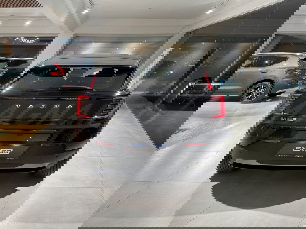 Volvo EX30 Cross Country nuova a Forlì-Cesena (3)