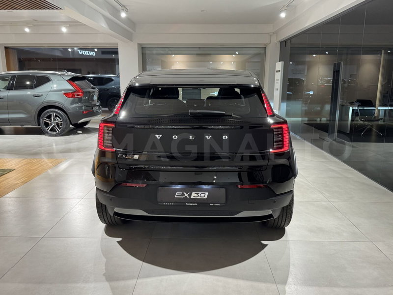 Volvo EX30 Cross Country nuova a Forlì-Cesena (3)