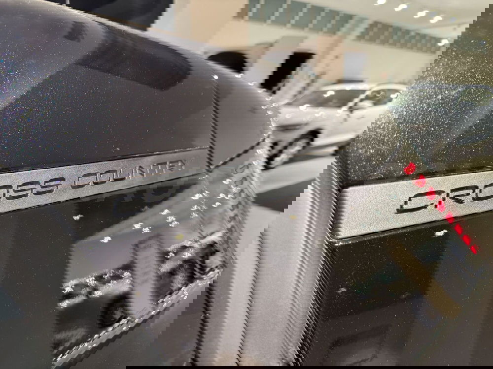 Volvo EX30 Cross Country nuova a Forlì-Cesena (4)