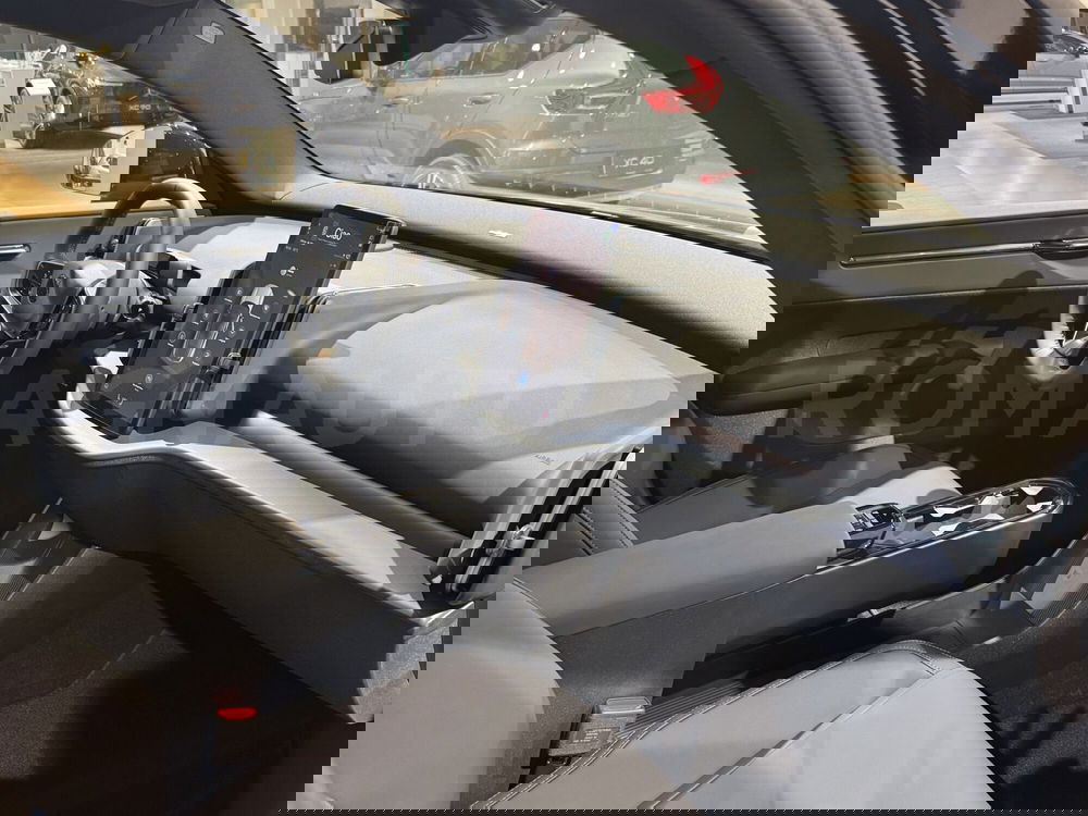 Volvo EX30 Cross Country nuova a Forlì-Cesena (7)