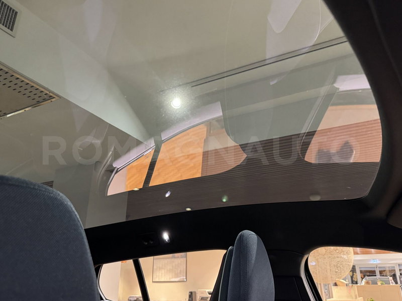 Volvo EX30 Cross Country nuova a Forlì-Cesena (8)