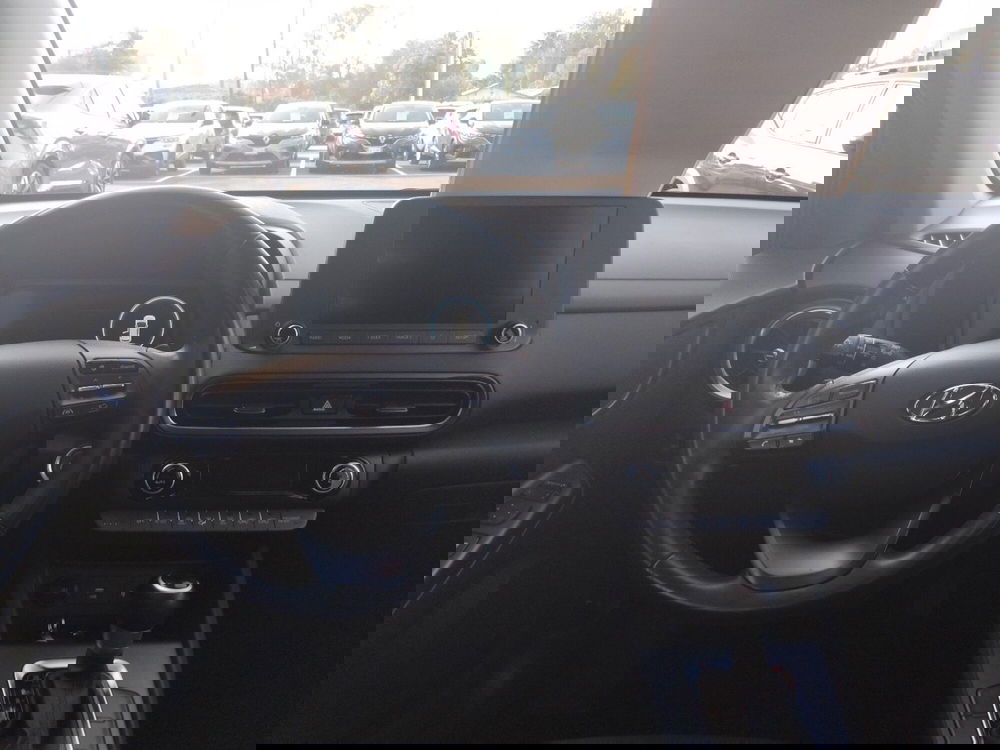 Hyundai Kona usata a Latina (12)