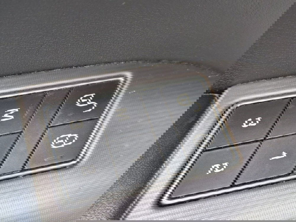 Land Rover Range Rover Sport usata a Padova (16)