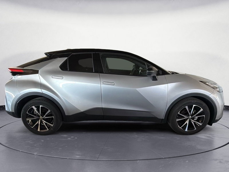 Toyota Toyota C-HR nuova a Reggio Calabria (2)