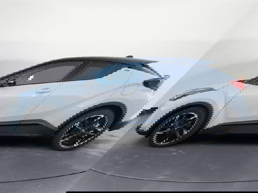 Toyota Toyota C-HR nuova a Reggio Calabria (3)