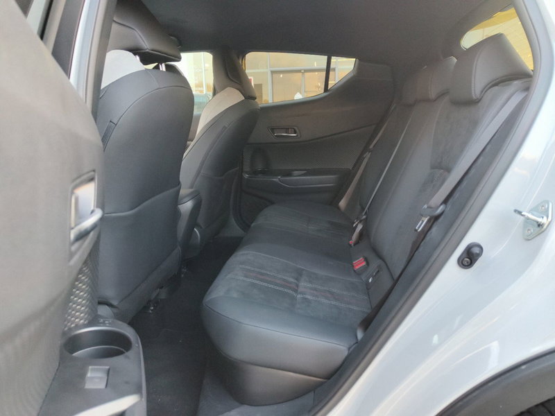 Toyota Toyota C-HR nuova a Reggio Calabria (6)