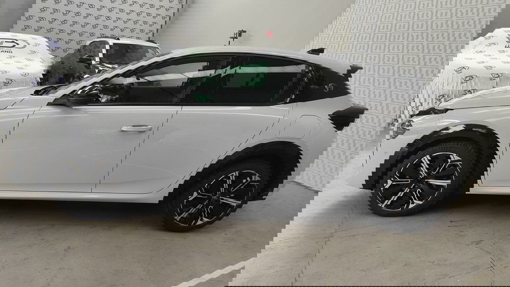 Lancia Ypsilon nuova a Milano (6)