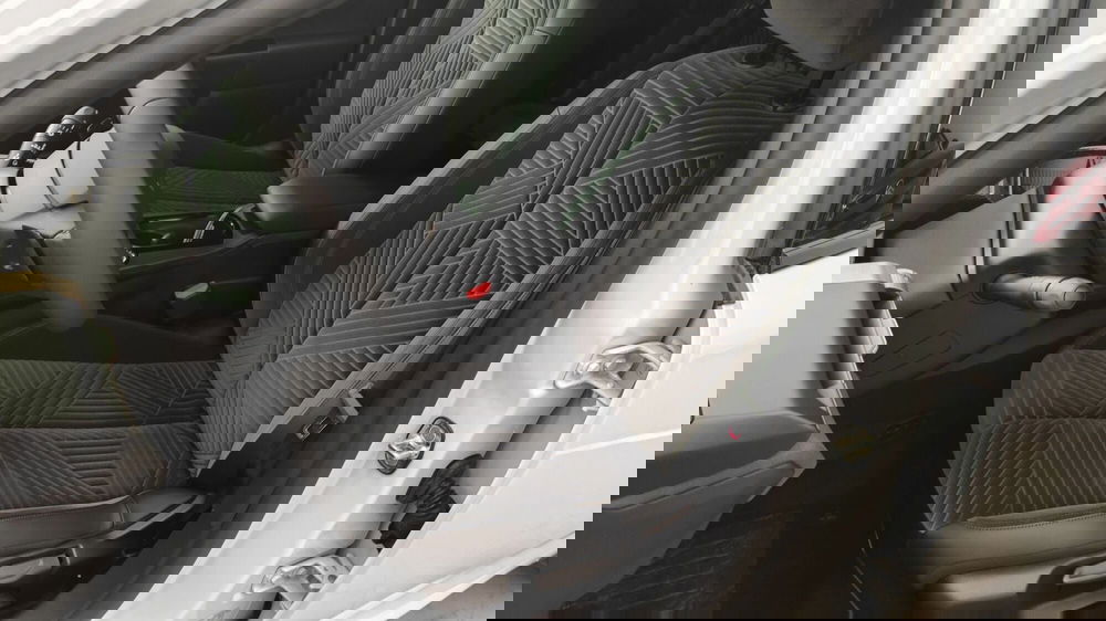 Lancia Ypsilon nuova a Milano (7)