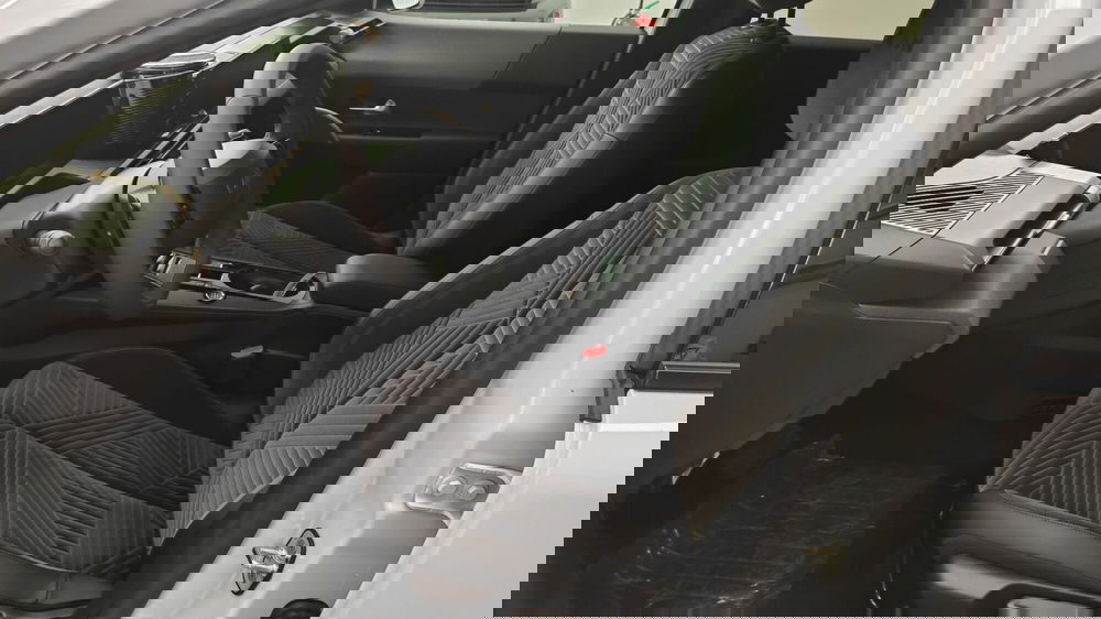 Lancia Ypsilon nuova a Milano (8)