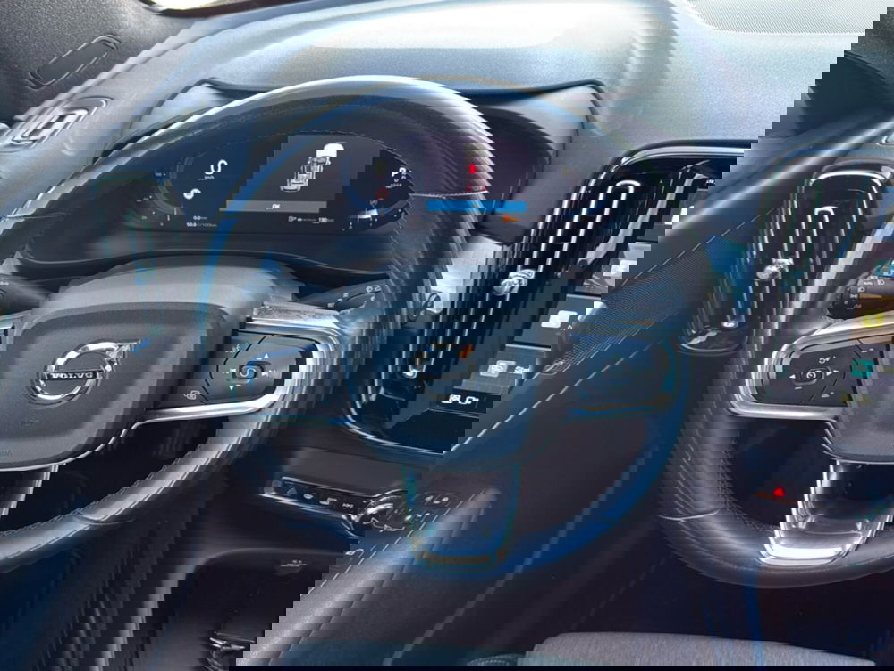 Volvo XC40 usata a Reggio Calabria (12)