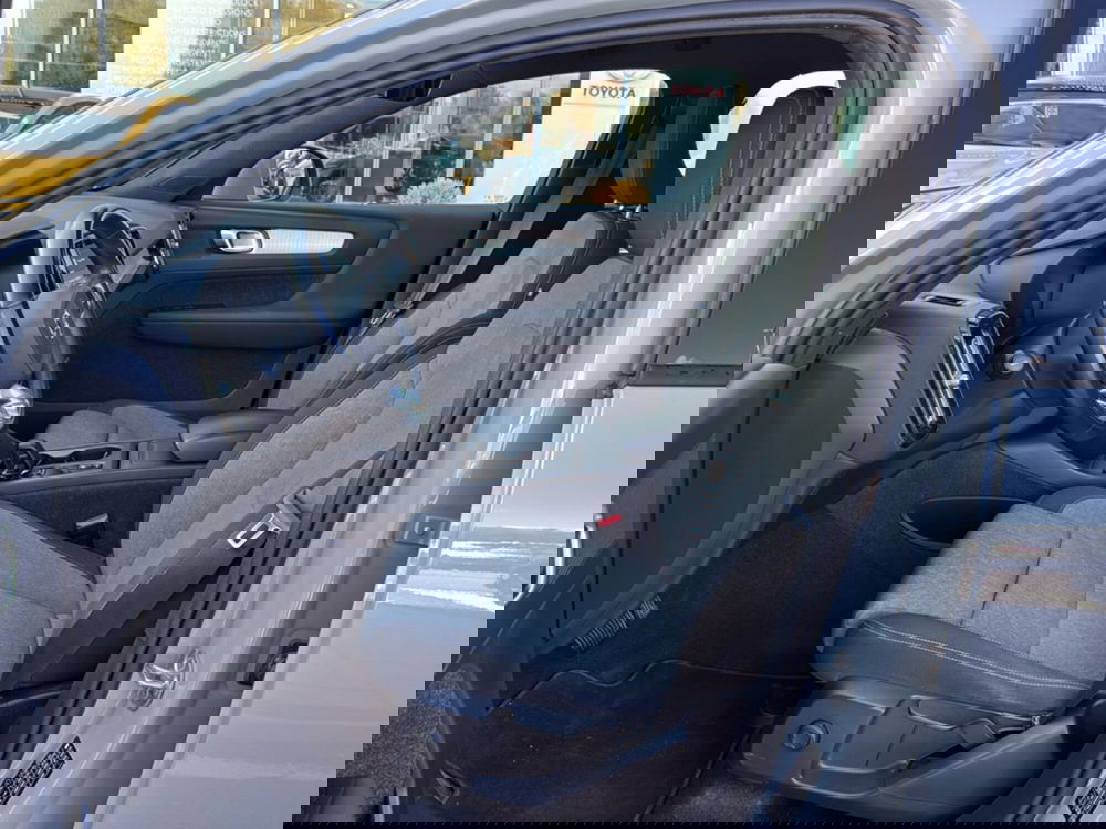 Volvo XC40 usata a Reggio Calabria (8)