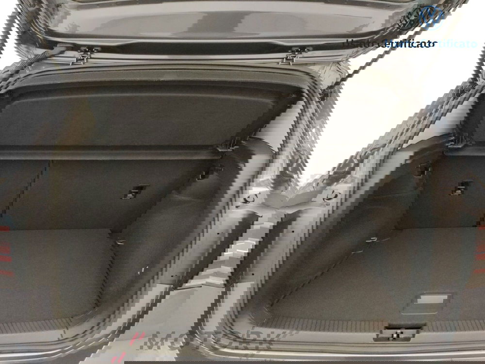 Volkswagen T-Cross usata a Varese (10)