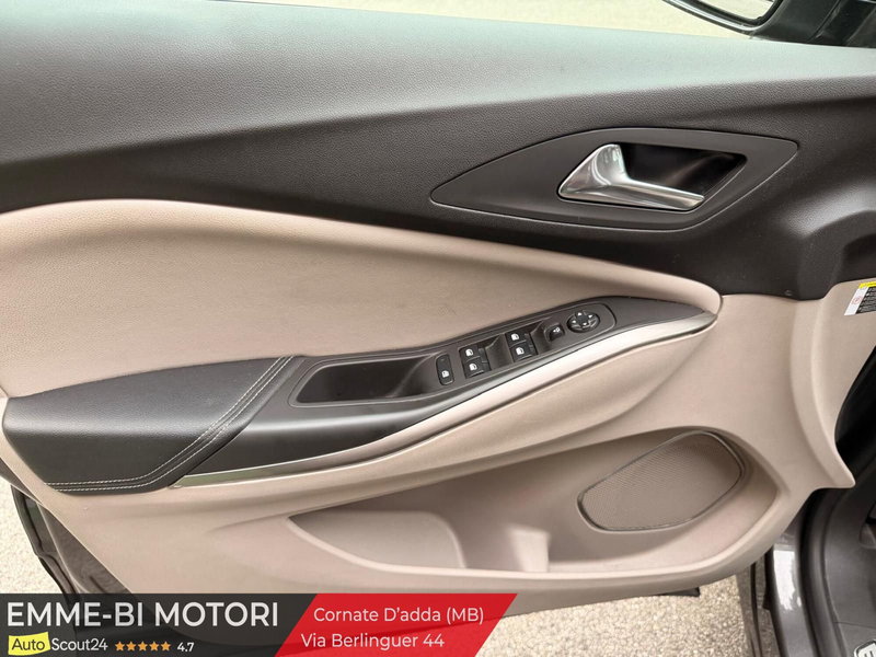 Opel Grandland X usata a Lecco (10)