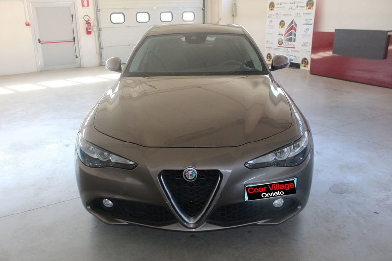 Alfa Romeo Giulia usata a Terni (2)
