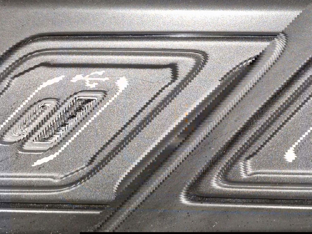 Jeep Renegade usata a Terni (13)