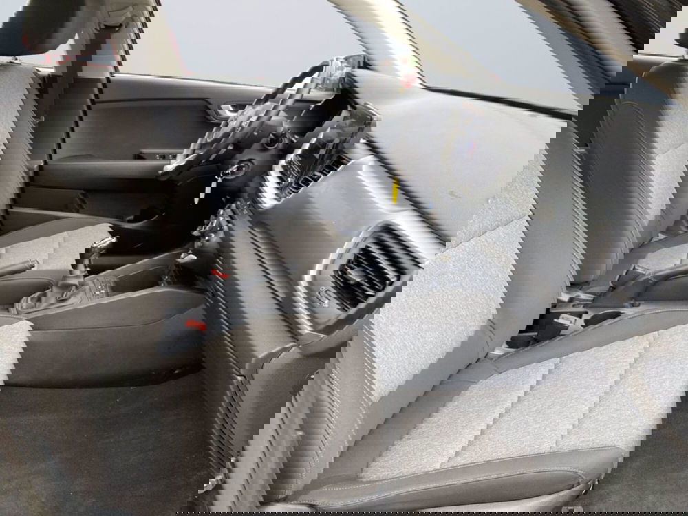 Kia Stonic usata a Milano (11)