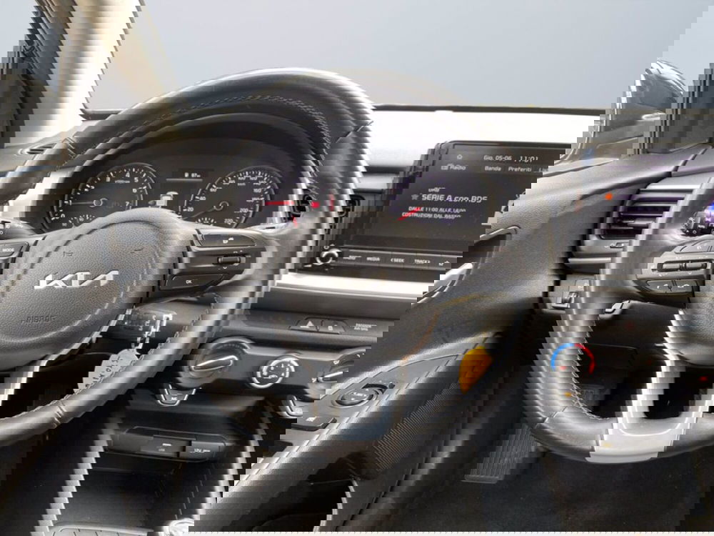 Kia Stonic usata a Milano (13)