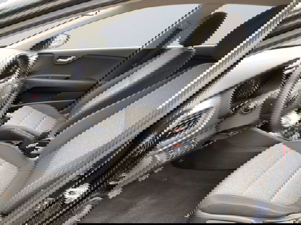 Kia Stonic usata a Milano (9)