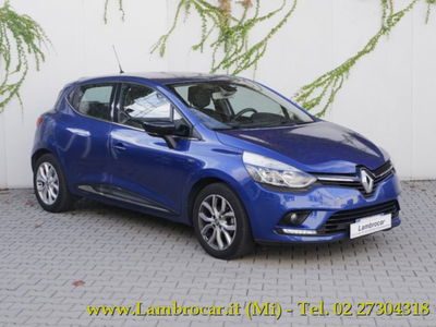 Renault Clio TCe 12V 90 CV Start&amp;Stop 5 porte Energy Duel del 2018 usata a Cologno Monzese