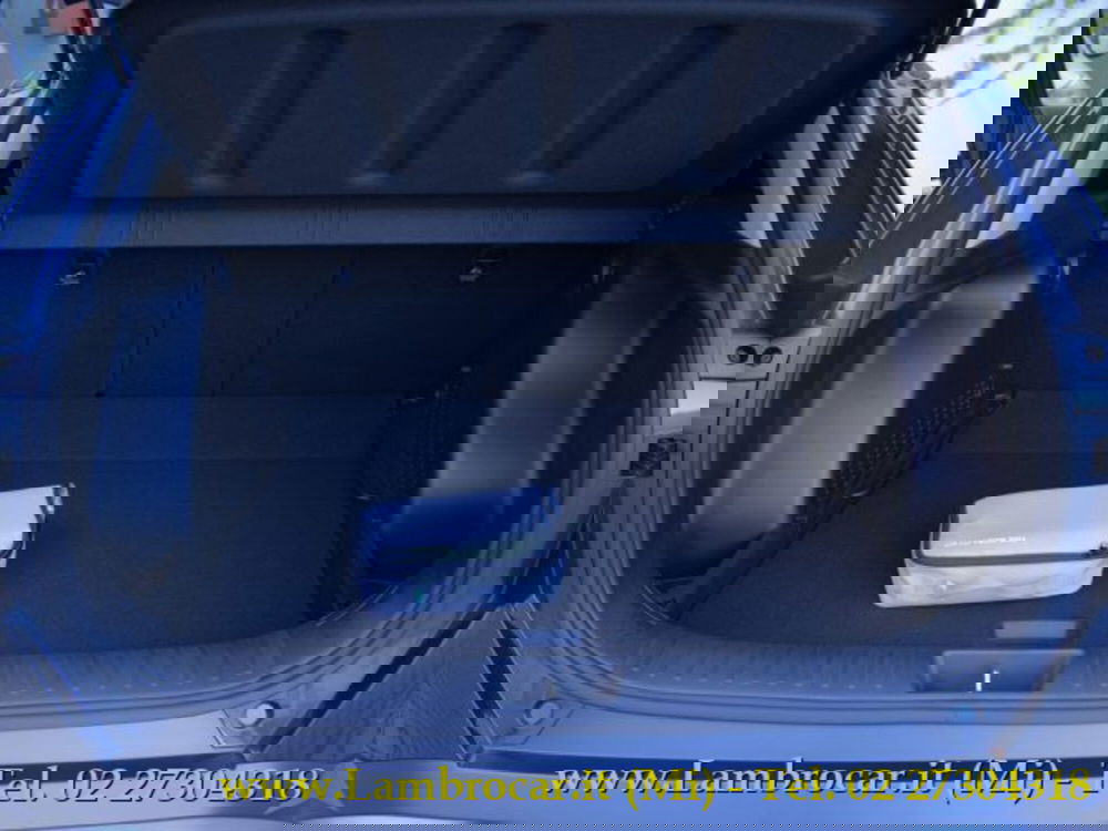 Hyundai Kona nuova a Milano (15)