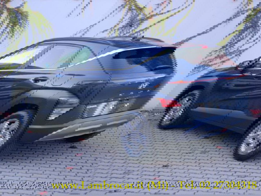 Hyundai Kona nuova a Milano (17)