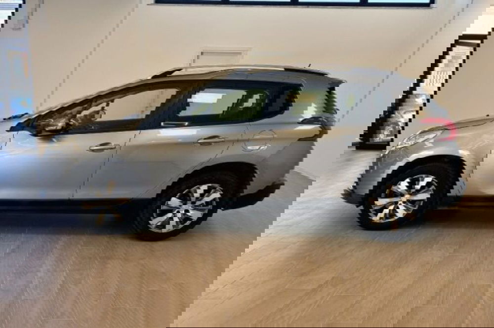 Peugeot 2008 usata a Latina (4)