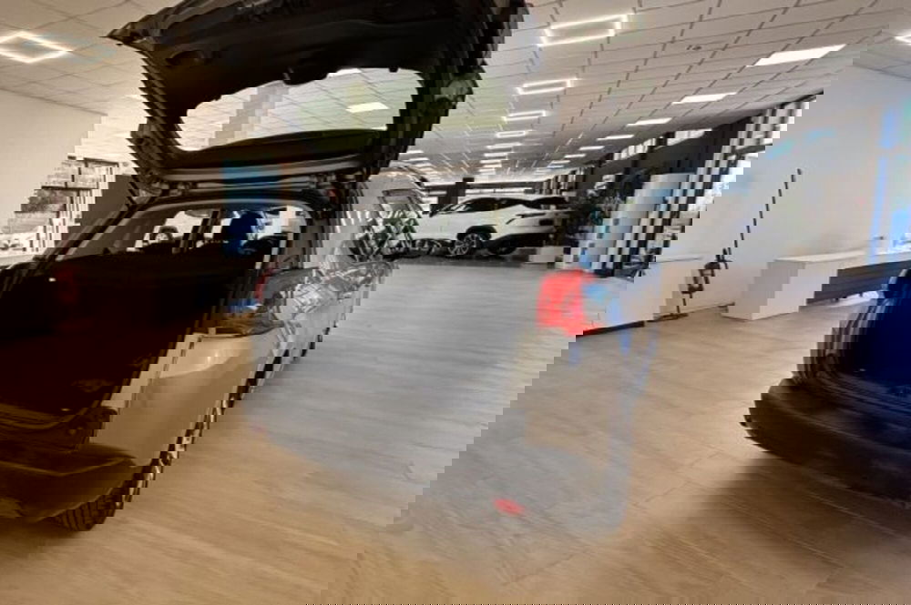 Peugeot 2008 usata a Latina (7)