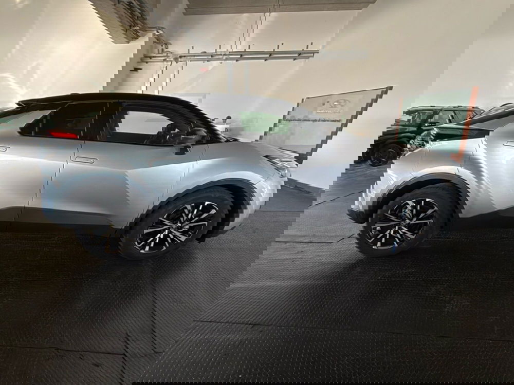 Toyota Toyota C-HR nuova a Reggio Calabria (2)